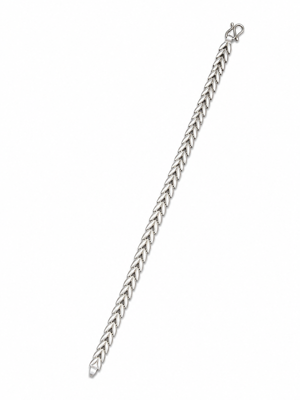 Midnight Fishtail Bracelet