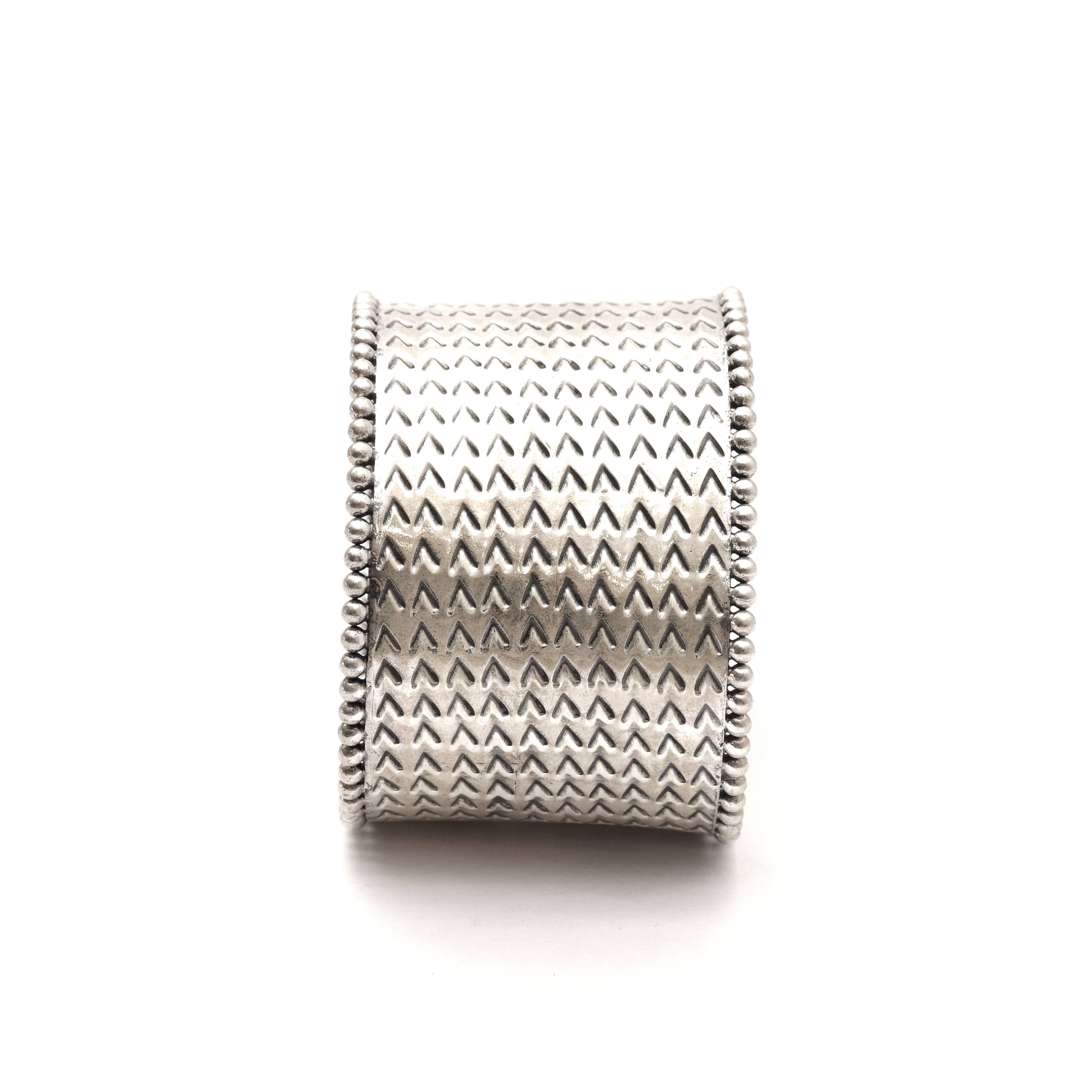 WOVEN SILVER WRISTLET