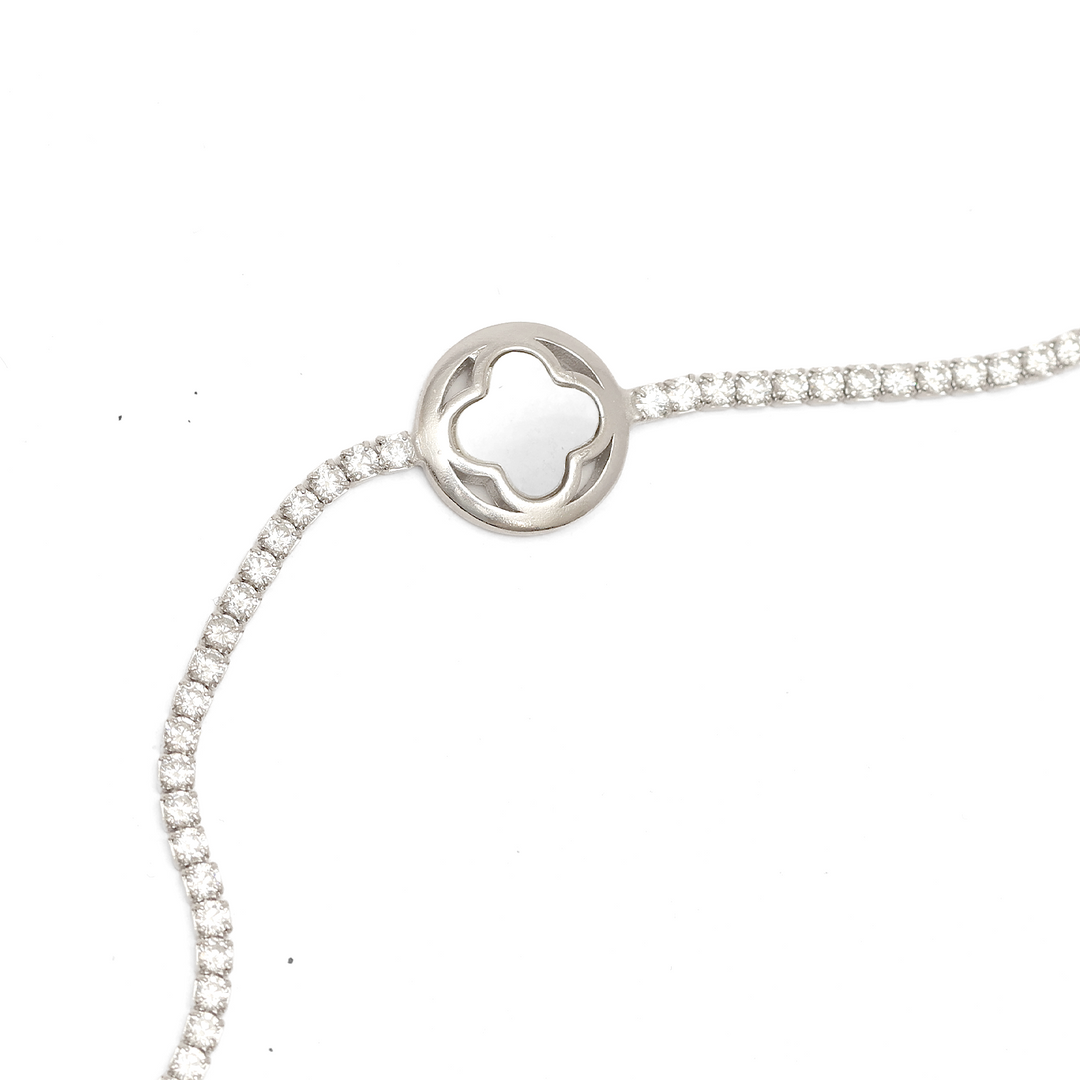LUNAR CLOVER