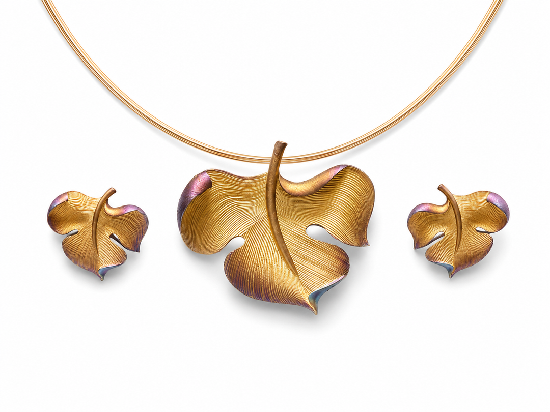 Verdant Muse Pendant Set