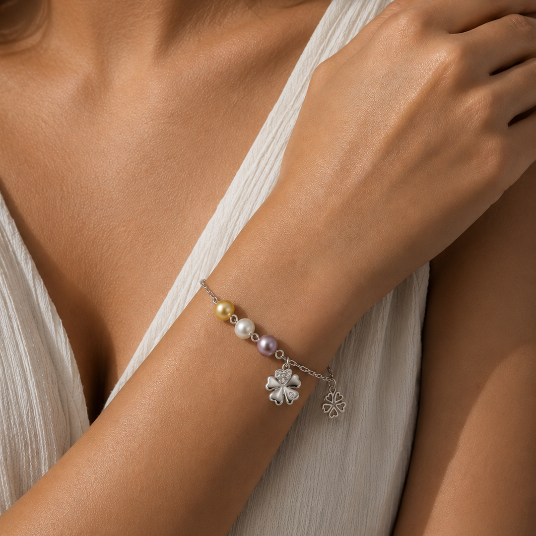 Blush Clover Pearl Bracelet