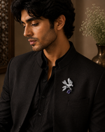 Load image into Gallery viewer, Majestic Flight Lavender Gemstone Brooch

