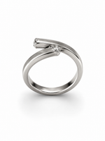 Load image into Gallery viewer, Lune Crossover Ring
